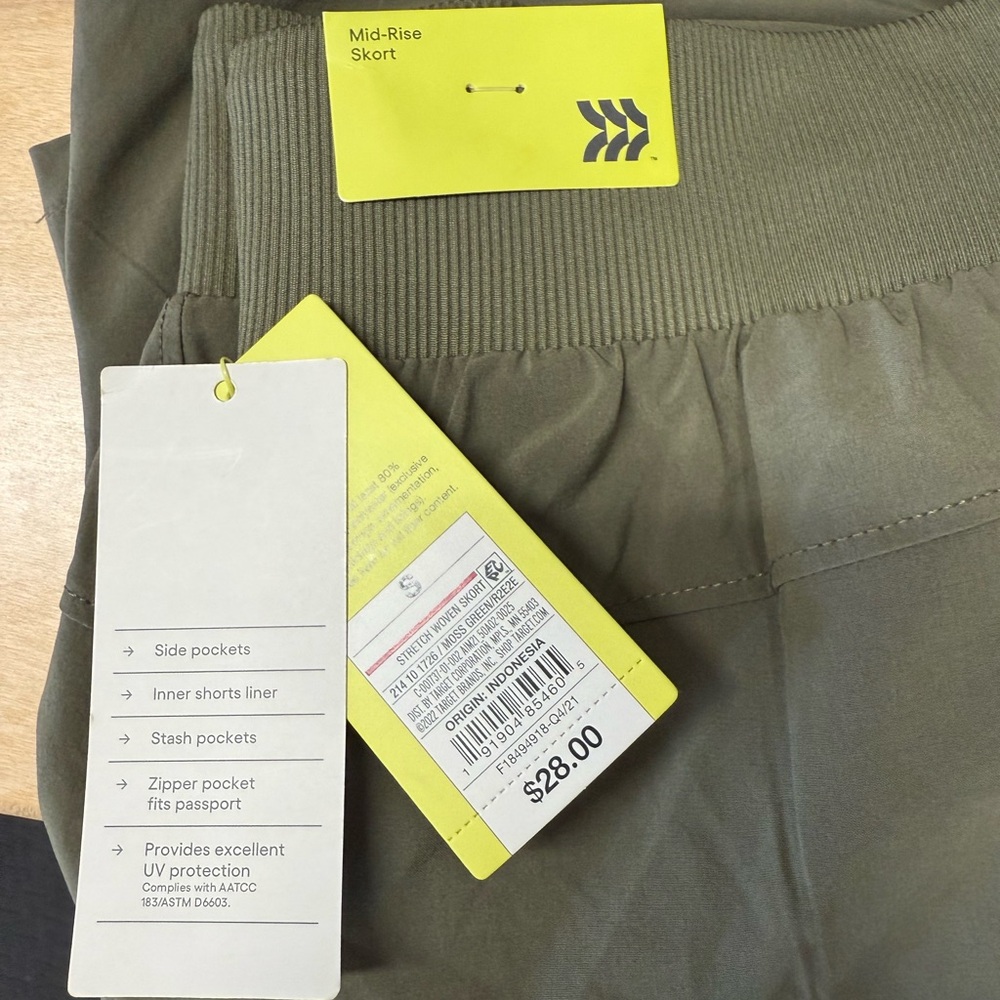 Women's Stretch Woven Skorts - Picture 3 of 3